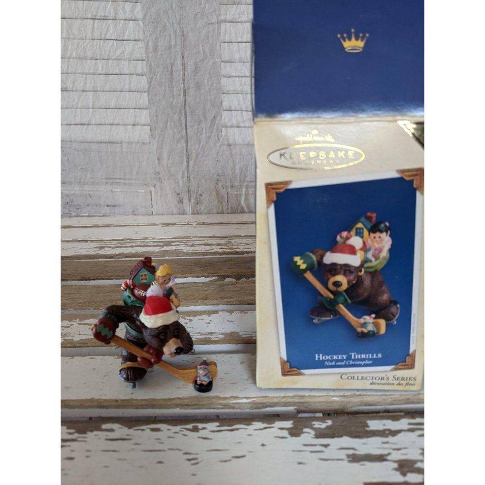 Hallmark ice hockey thrills‎ Nick Christopher ornam